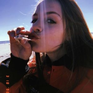 Meet your Posher, Mia